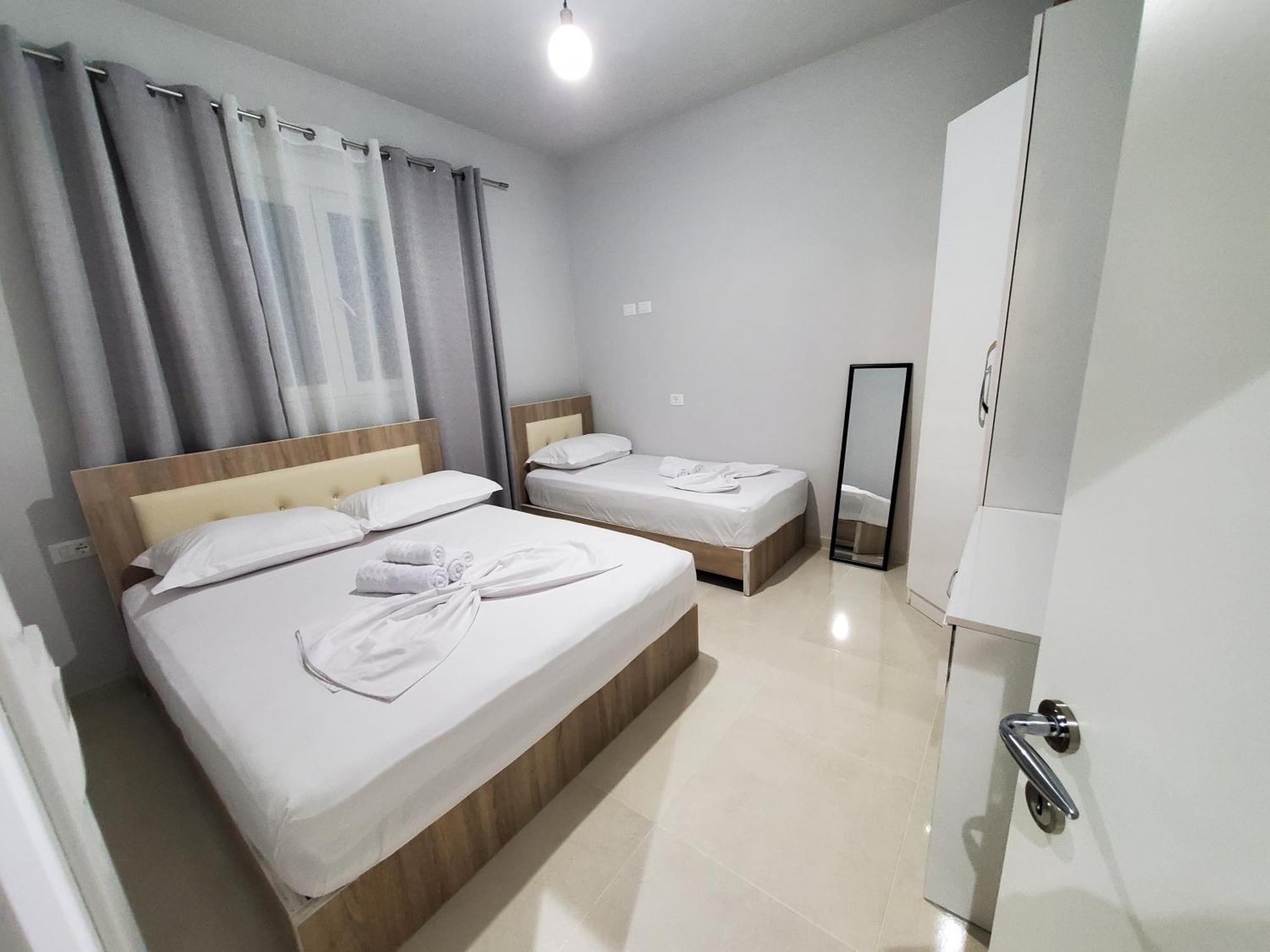 Twins Apartment Përmet エクステリア 写真